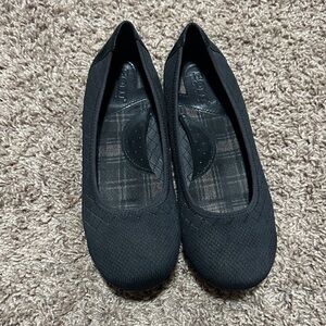Born Black Women's Flats